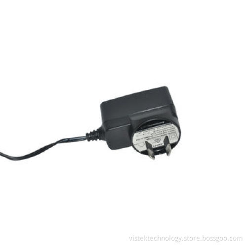 AC/DC adapter 12W designed for global use
